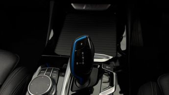 BMW iX3 PREMIER EDITION PRO