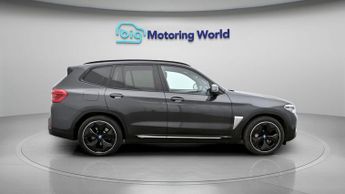 BMW iX3 PREMIER EDITION PRO