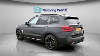 BMW iX3 PREMIER EDITION PRO