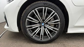 BMW 3 Series 330E M SPORT
