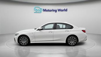 BMW 3 Series 330E M SPORT