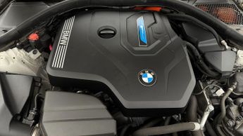 BMW 3 Series 330E M SPORT