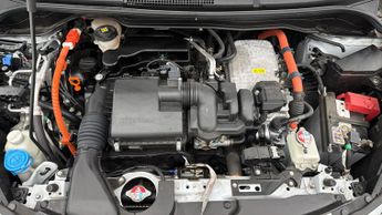 Honda Jazz I-MMD CROSSTAR EX