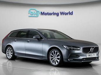 Volvo V90 T4 MOMENTUM PLUS