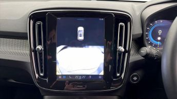 Volvo XC40 B4 PLUS BLACK EDITION