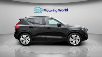 Volvo XC40 B4 PLUS BLACK EDITION