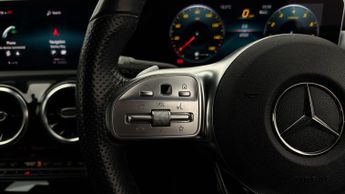 Mercedes-Benz CLA CLA 200 AMG LINE