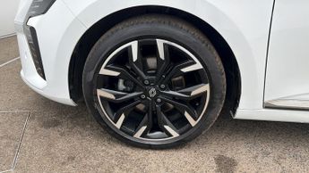 Renault Clio TECHNO E-TECH