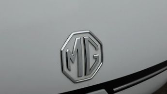 MG MG5 TROPHY