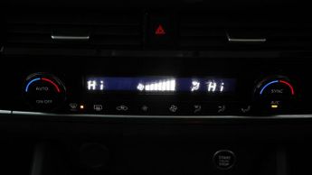 Nissan Qashqai DIG-T ACENTA PREMIUM DCT