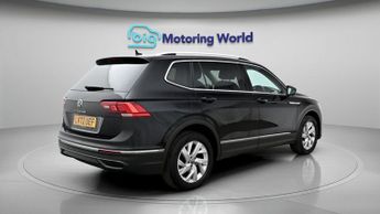 Volkswagen Tiguan Allspace LIFE TSI DSG