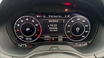 Audi Q2 TFSI S LINE BLACK EDITION