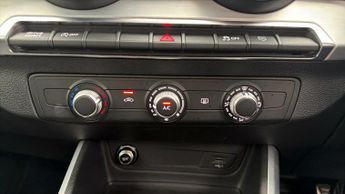 Audi Q2 TFSI S LINE BLACK EDITION