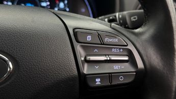 Hyundai KONA PREMIUM SE