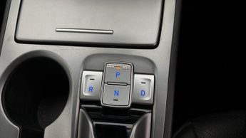 Hyundai KONA PREMIUM SE