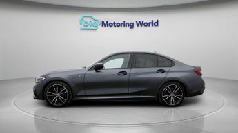 BMW 3 Series 330E M SPORT