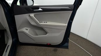 Volkswagen Tiguan ELEGANCE TSI DSG