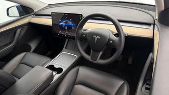 Tesla Model Y LONG RANGE AWD