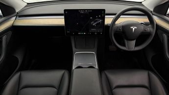 Tesla Model Y BASE
