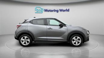 Nissan Juke DIG-T N-CONNECTA DCT