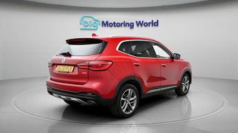 MG MG HS EXCLUSIVE DCT