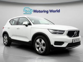 Volvo XC40 T3 MOMENTUM