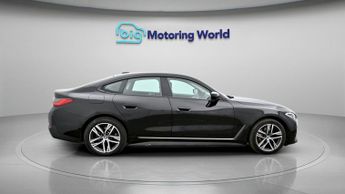 BMW i4 EDRIVE40 SPORT