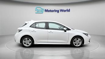 Toyota Corolla ICON TECH