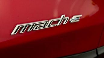 Ford Mustang Mach-E BASE