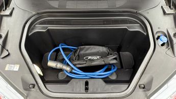 Ford Mustang Mach-E BASE