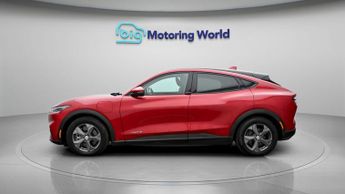 Ford Mustang Mach-E BASE