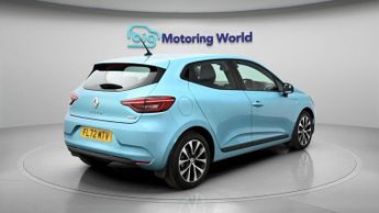 Renault Clio ICONIC EDITION E-TECH
