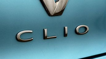 Renault Clio ICONIC EDITION E-TECH