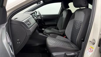 Volkswagen Taigo R-LINE TSI DSG