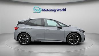 CUPRA Born V2