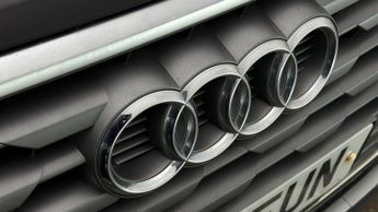 Audi Q2 TDI S LINE