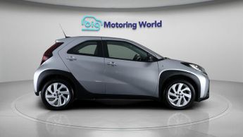 Toyota Aygo X VVT-I PURE
