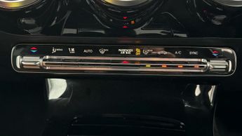 Mercedes-Benz CLA CLA 200 AMG LINE