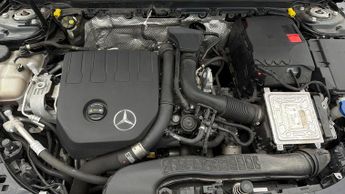 Mercedes-Benz CLA CLA 200 AMG LINE