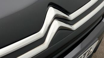 Citroen e-C4 SHINE PLUS