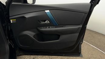 Citroen e-C4 SHINE PLUS