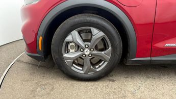 Ford Mustang Mach-E BASE