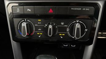 Volkswagen T-Cross ACTIVE TSI DSG