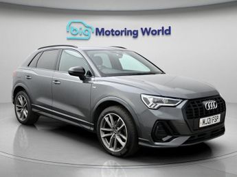 Audi Q3 TFSI S LINE BLACK EDITION