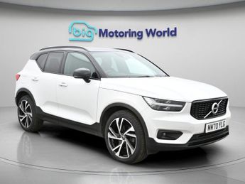 Volvo XC40 B4 R-DESIGN PRO