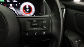 Nissan Qashqai DIG-T N-CONNECTA DCT