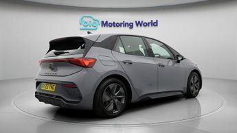 CUPRA Born V1