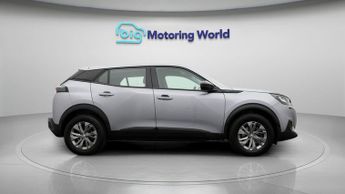 Peugeot E-2008 ACTIVE PREMIUM