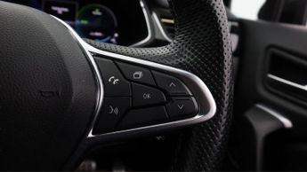 Renault Captur E-TECH ENGINEERED