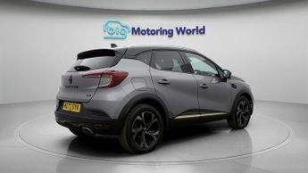 Renault Captur E-TECH ENGINEERED